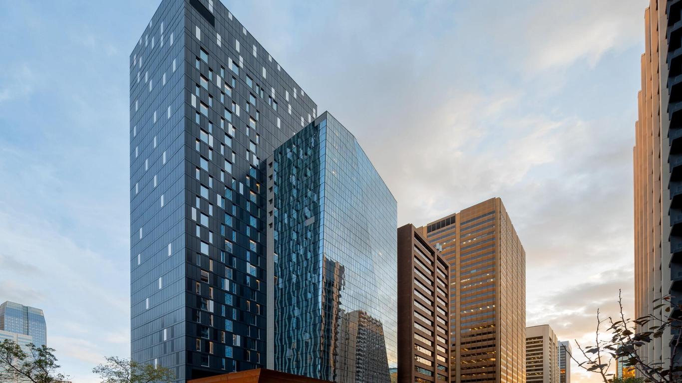 Courtyard By Marriott Calgary Downtown