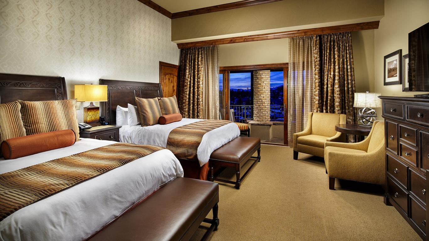 Flying Horse Resort & Club
