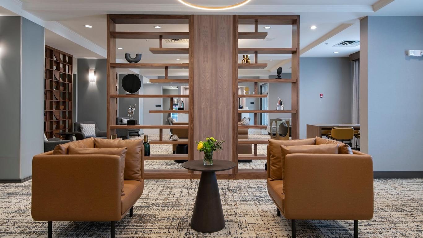 Holiday Inn & Suites Kamloops
